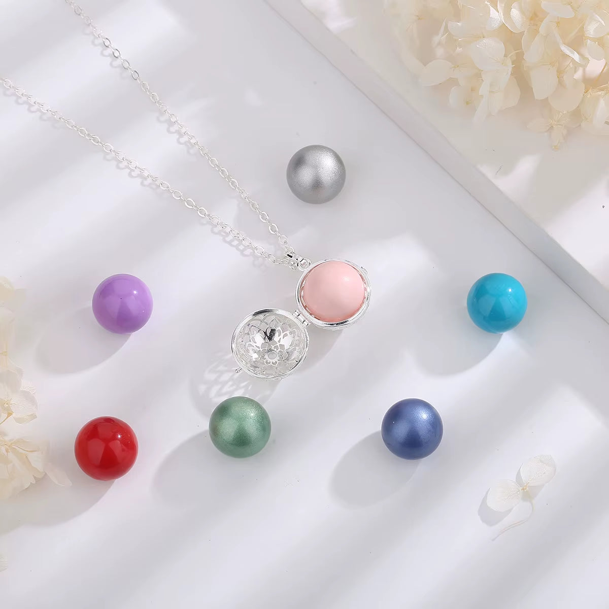 18Mm Harmony Ball Flower Cage Pendant Necklace Angel Caller Baby Chime Bola Fashion Pregnancy Jewelry Ladies Gift for Mom